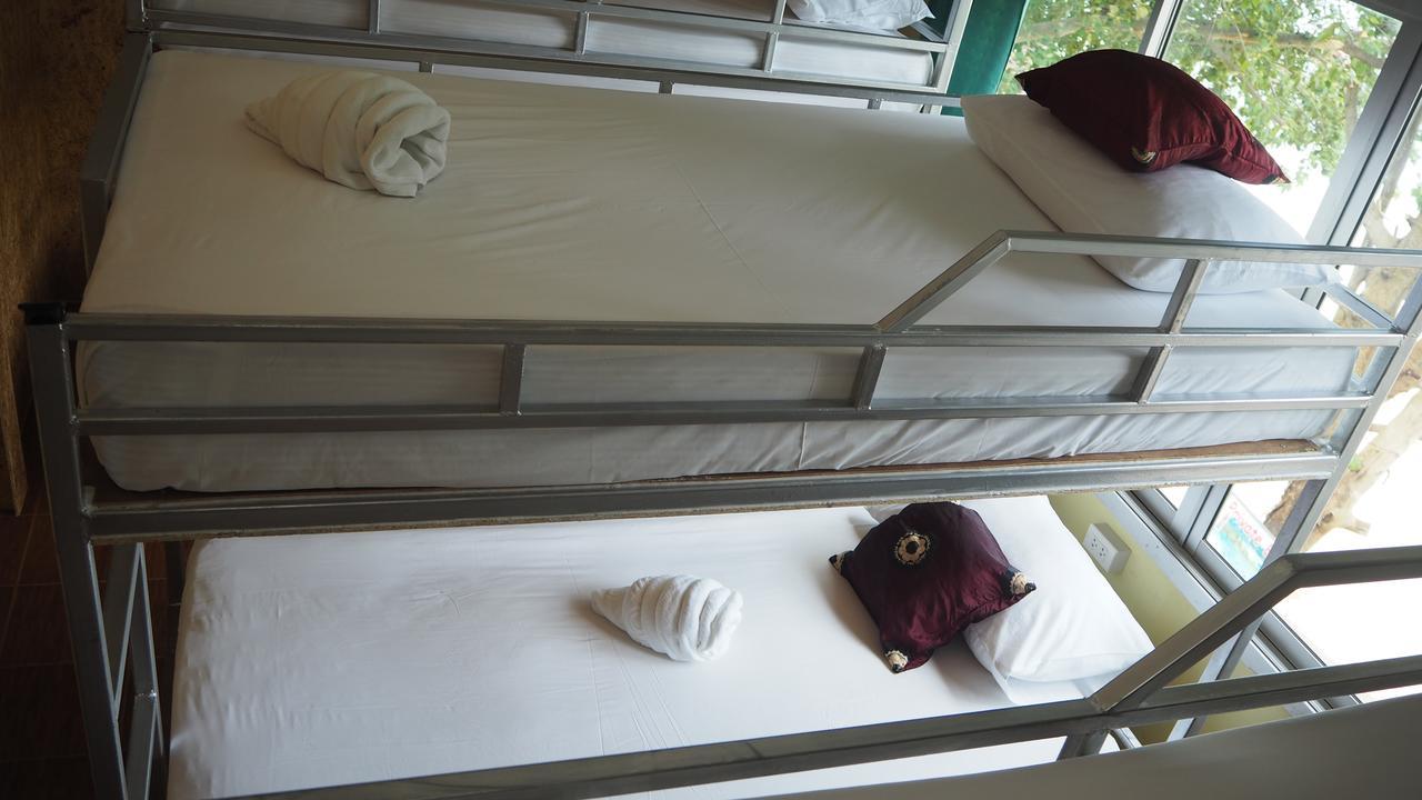 Chaokoh Phi Phi Hostel Екстер'єр фото